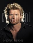 03-01-2009 Hans Klok at studio in Amsterdam

[keywords]Headshot, Smiling, Eyecontact, Posed, Illusionist[/keywords]